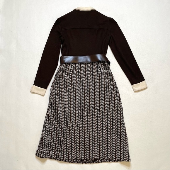 VTG Classic long sleeve brown button close long sleeve dress XS - Picture 9 of 16